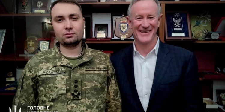 Буданов зустрівся з екскомандувачем ССО США адміралом Макрейвеном (ФОТО)