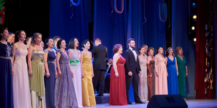 У Миколаєві український муздрамтеатр відзначив свій день народження і відкрив 97-й театральний сезон (ФОТО)