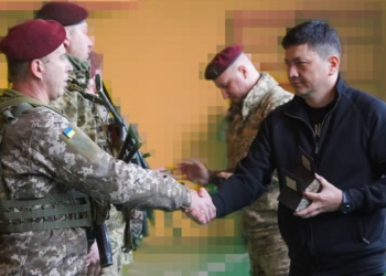 Віталій Кім відвідав на сході України бригади, які звільняли Миколаївщину та Херсонщину (ФОТО)