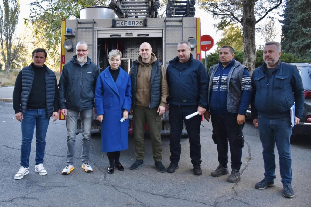 Волонтери «Help Ukraine Gothenburg» передали Миколаївщині сучасне пожежне авто. Кому повезло (ФОТО) 4