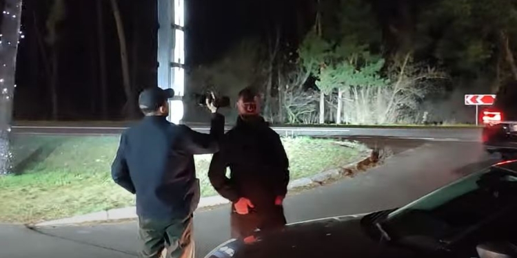 В Києві під час зйомок напали на розслідувача “УП” Михайла Ткача, відкрито провадження (ВІДЕО)