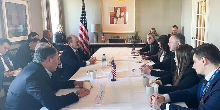 Генпрокурор Костін зустрівся з сенаторами США – говорив про допомогу (ФОТО)