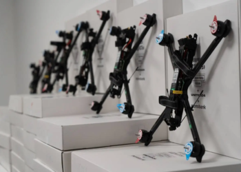 dron FPV