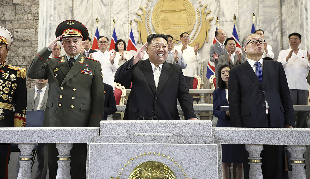 КНДР масово закриває посольства по всьому світу. Чому (ВІДЕО)