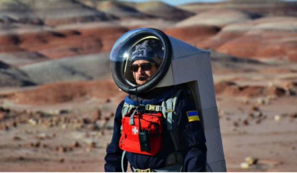 Українець очолив Марсіанську дослідницьку станцію (ФОТО) 4
