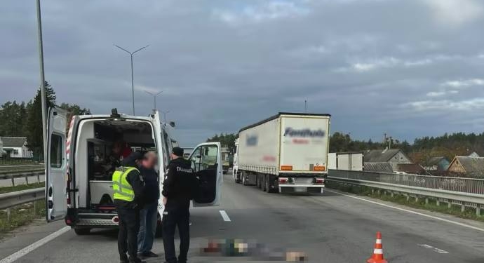 Нардеп насмерть збив 18-річну дівчину на Житомирській трасі (ФОТО)