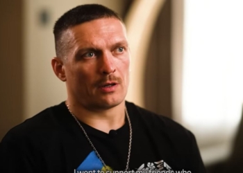 Усик розповів, як відчув на передовій запах смерті (ВІДЕО)