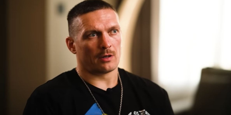 Усик розповів, як відчув на передовій запах смерті (ВІДЕО)