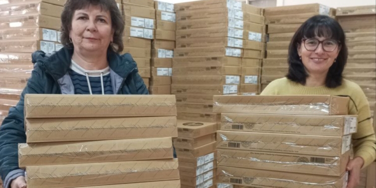 Понад 3 тисячі учнів Миколаївщини отримають у тимчасове користування ноутбуки від ЮНІСЕФ (ФОТО)