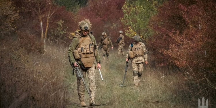 На фронті протягом доби відбулось 59 бойових зіткнень, – Генштаб