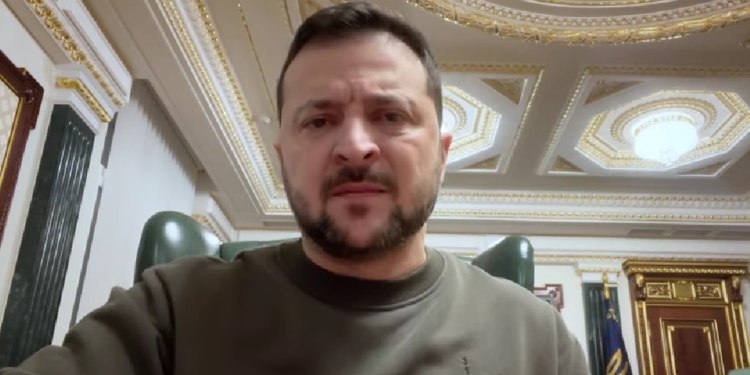 «Хай у Росії не сумніваються: всі, від терористів до пропагандистів терору, відповідатимуть» – Зеленський подякував партнерам і воїнам, які особливо відзначились (ВІДЕО)