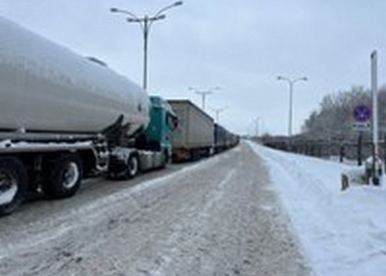 Очікувано: угорські перевізники з 11 грудня починають протест з вимогою відмінити «транспортний безвіз» для України