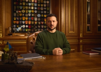 Новорічне привітання президента України Володимира Зеленського (ВІДЕО)