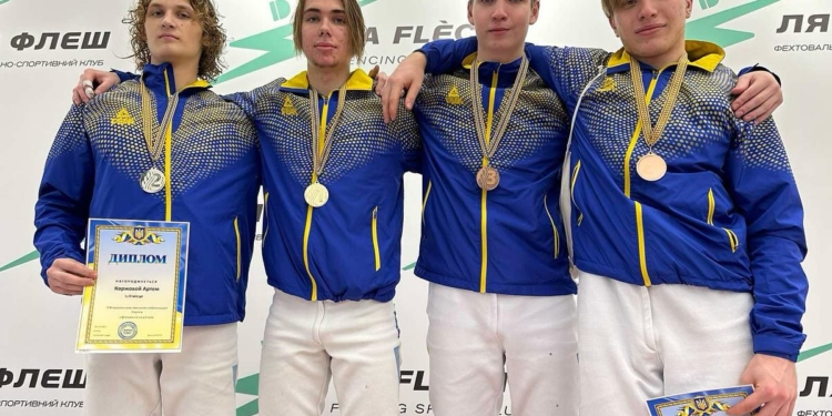 Рапіристи з Миколаєва вибороли медалі на Всеукраїнських національних змаганнях з фехтування (ФОТО)