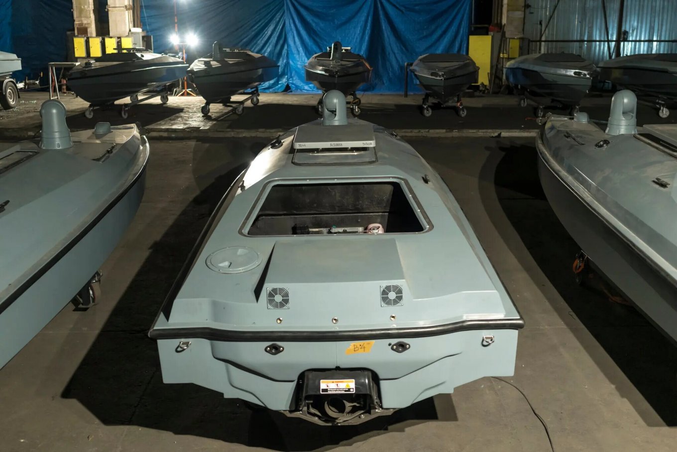 Україна розробила варіант морських дронів для поставки мін на базі Magura V5 – ЗМІ