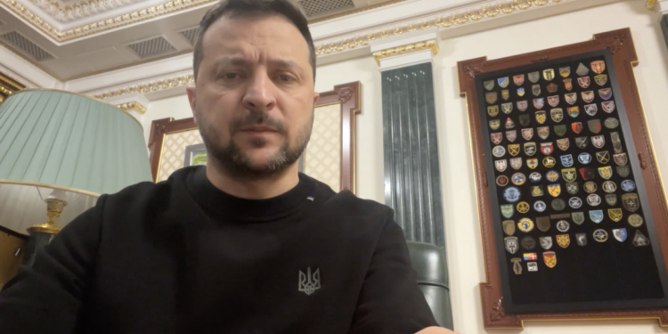 «У передріздвяний час – максимальна увага захисту, максимальна енергія заради того, щоб Україна досягала своїх цілей» – звернення Зеленського (ВІДЕО)