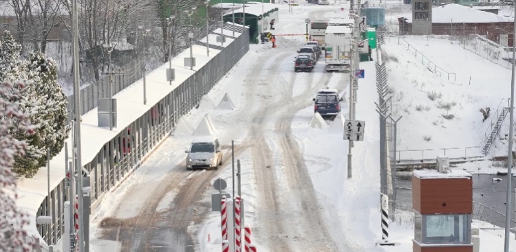 Жителів Естонії попросили не їздити до РФ, бо кордон можуть закрити будь-якої миті