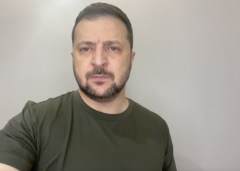 Російські льотчики повинні вирішити, чи брати участь в цій війні, бо далі їм буде тільки гірше, – Зеленський (ВІДЕО)