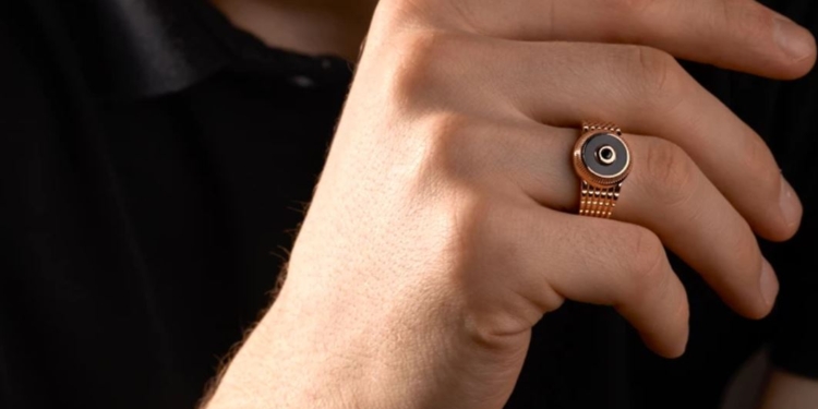 Новогодний стиль: превращаем кольцо-печатку в звезду вечера (ФОТО)