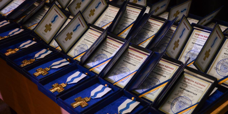 У Миколаєві вручили відзнаки «За оборону міста» (ФОТО)