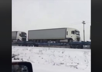 Українські фури, що застрягли в Польщі через блокаду, повернуть потягами