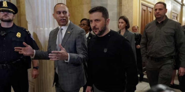 “Зеленський не зміг здобути перемогу в Конгресі”, – The Washington Post. Хоча – як подивитись (ФОТО)