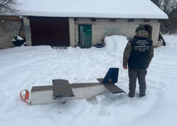 Прикордонники затримали контрабандистів, які виготовляли дрони для переправки сигарет за кордон