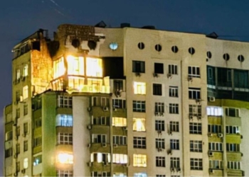 Нічна атака на Київ – є влучання в житлові будинки і постраждалі (ФОТО)