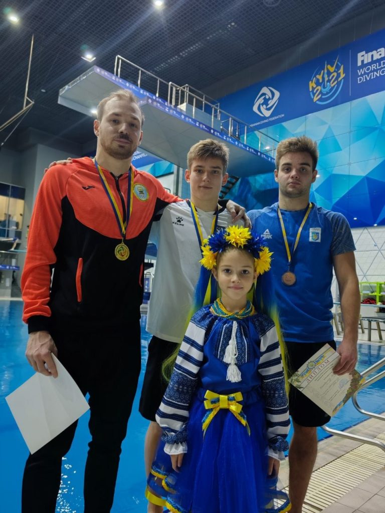 Миколаївські стрибуни у воду зібрали врожай нагород на чемпіонаті України (ФОТО) 4