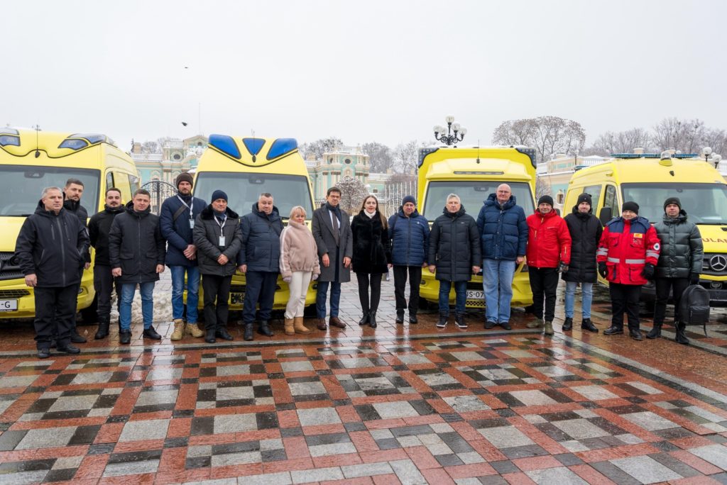 П’ять регіонів України отримають автівки «швидкої допомоги» від Посольства Швейцарії в Україні – Миколаївщина також (ФОТО) 6