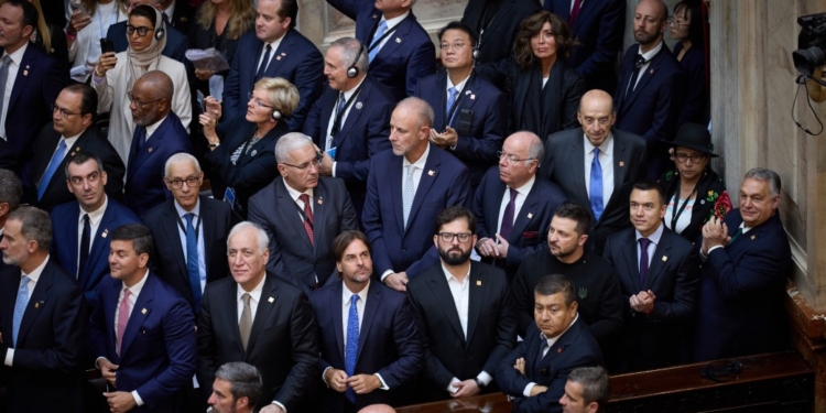 Зеленський взяв участь в церемонії інавгурації президента Аргентини (ФОТО)