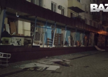 Часткова евакуація. Що відбувається у Феодосії після вибухів у порту (ФОТО)