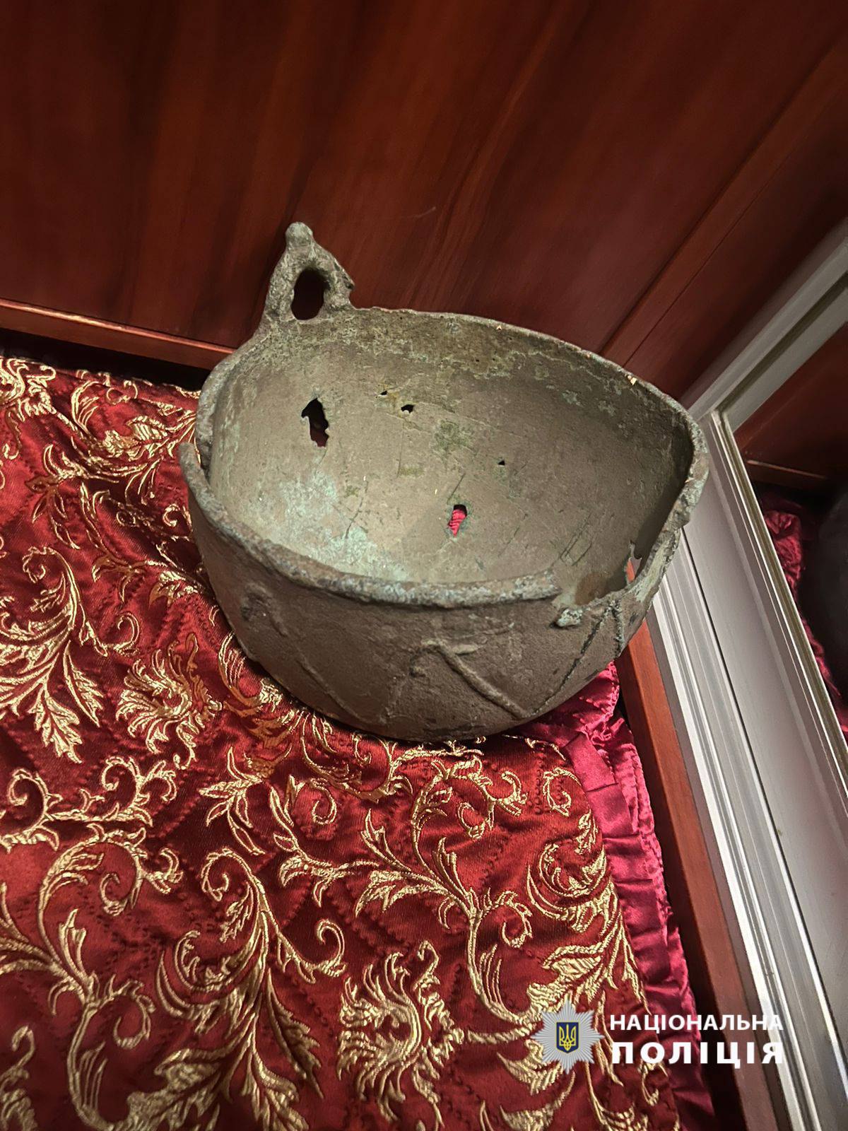 На Харківщині намагалися продати артефакти 2 сторіччя до нашої ери (ФОТО)