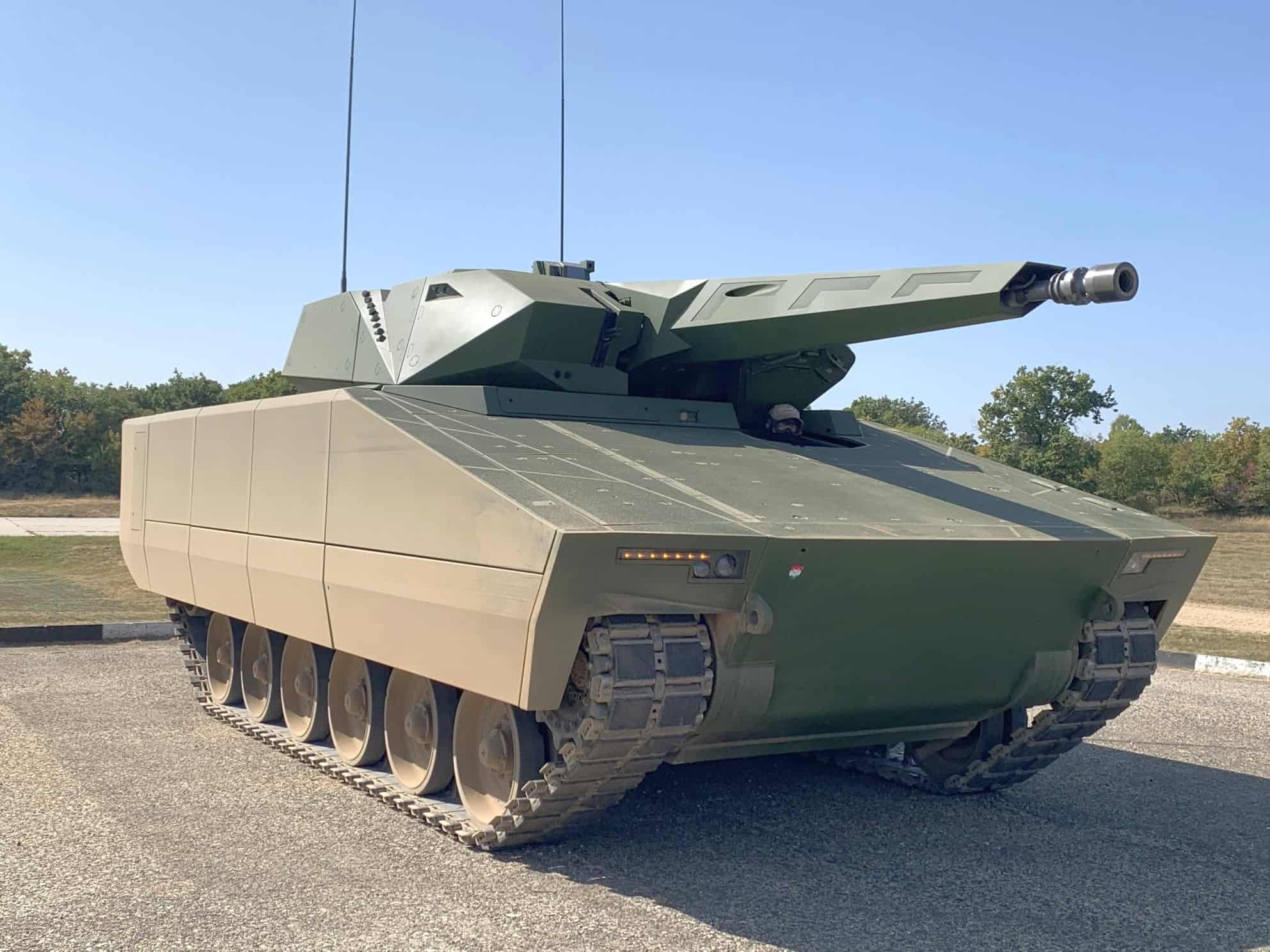 Вже в наступному році. Концерн Rheinmetall в Україні почне випускати бронетранспортери і машини піхоти (ВІДЕО)