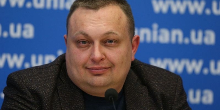 “Коли народ донатить на ЗСУ, а держава краде гроші у цього ж народу, то виникає питання – а де справедливість?” – соціолог про настрої в суспільстві (ФОТО)