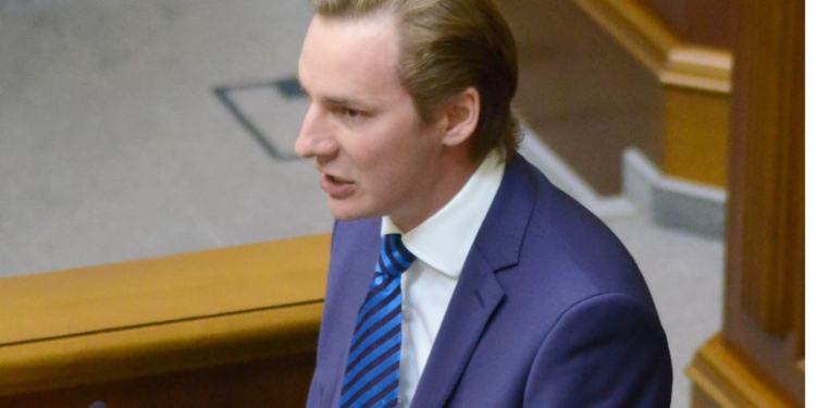 Ще один нардеп вирішив скласти мандат