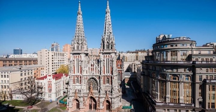 В костелі Святого Миколая у Києві будуть зберігатися мощі святого Івана Павла ІІ – вони вже там