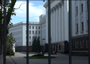 Хто радить Офісу президента? Серед радників – п’яний дебошир, ексопоблоківець і…великі любителі відбудови (ВІДЕО)