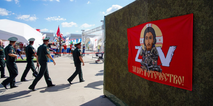 “Всяка влада від Бога” і “без риття нема життя”, – в РПЦ випустили дитячу книжку про війну