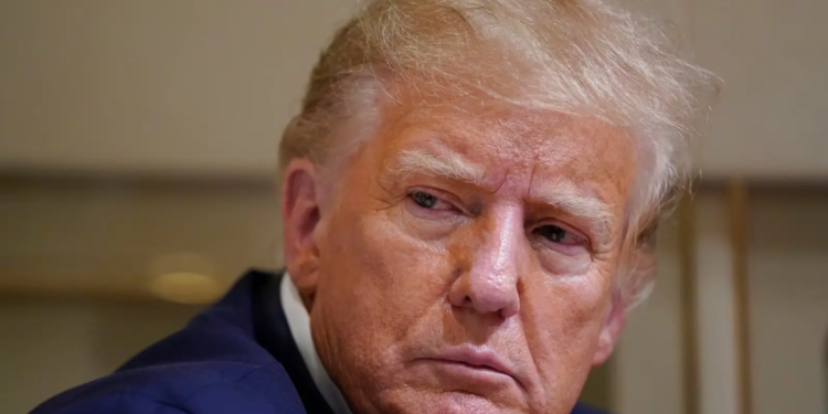 “Застосовувати закон без страху та прихильності”. Верховний суд Колорадо заборонив Трампу балотуватися – у цьому штаті