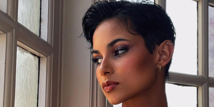 Майже революція. Конкурс Міс Франція вперше виграла дівчина з коротким волоссям (ФОТО)