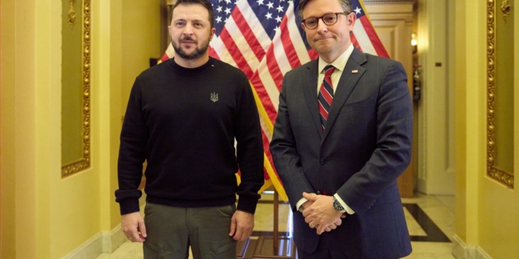 Володимир Зеленський зустрівся зі спікером Палати представників Конгресу США Майком Джонсоном (ФОТО, ВІДЕО)