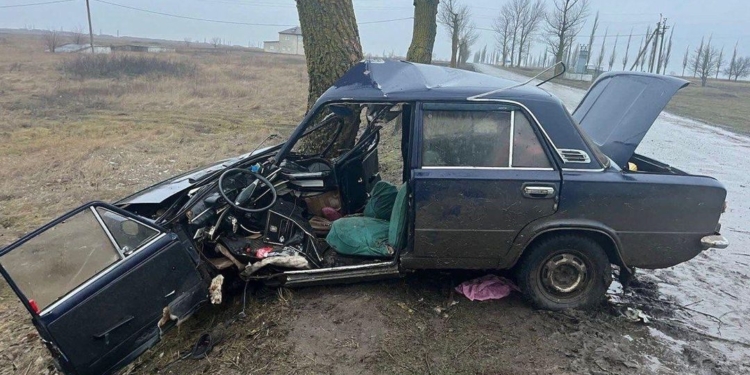 На Миколаївщині в ДТП постраждали четверо осіб, у тому числі двоє дітей