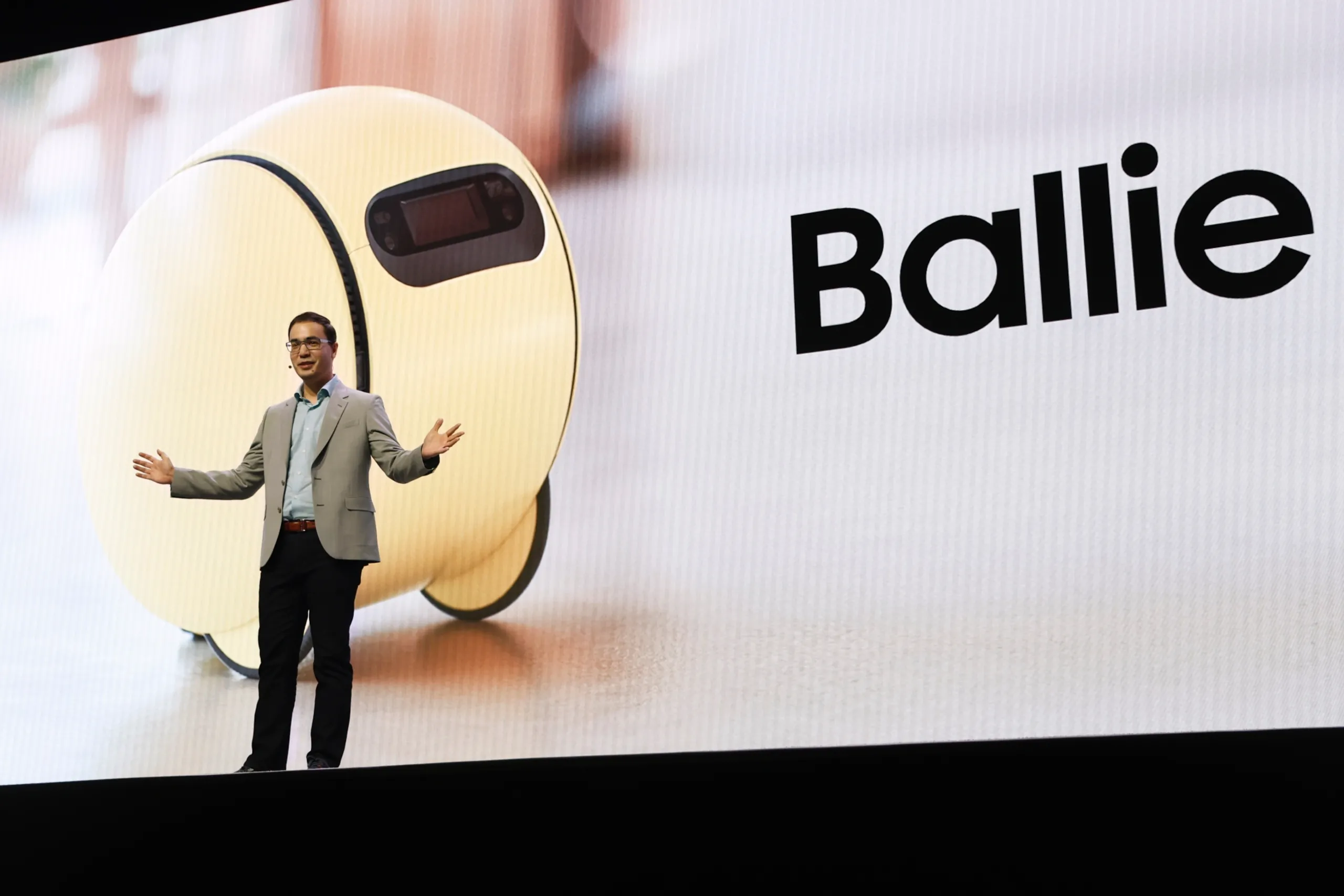 У Лас-Вегасі показали найновіші технологічні досягнення – кишенькові медлабораторії, розумні помічники (ФОТО, ВІДЕО)