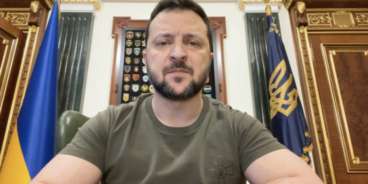 Дрони, РЕБ, вітчизняна зброя – Зеленський про завдання на вчора (ВІДЕО)