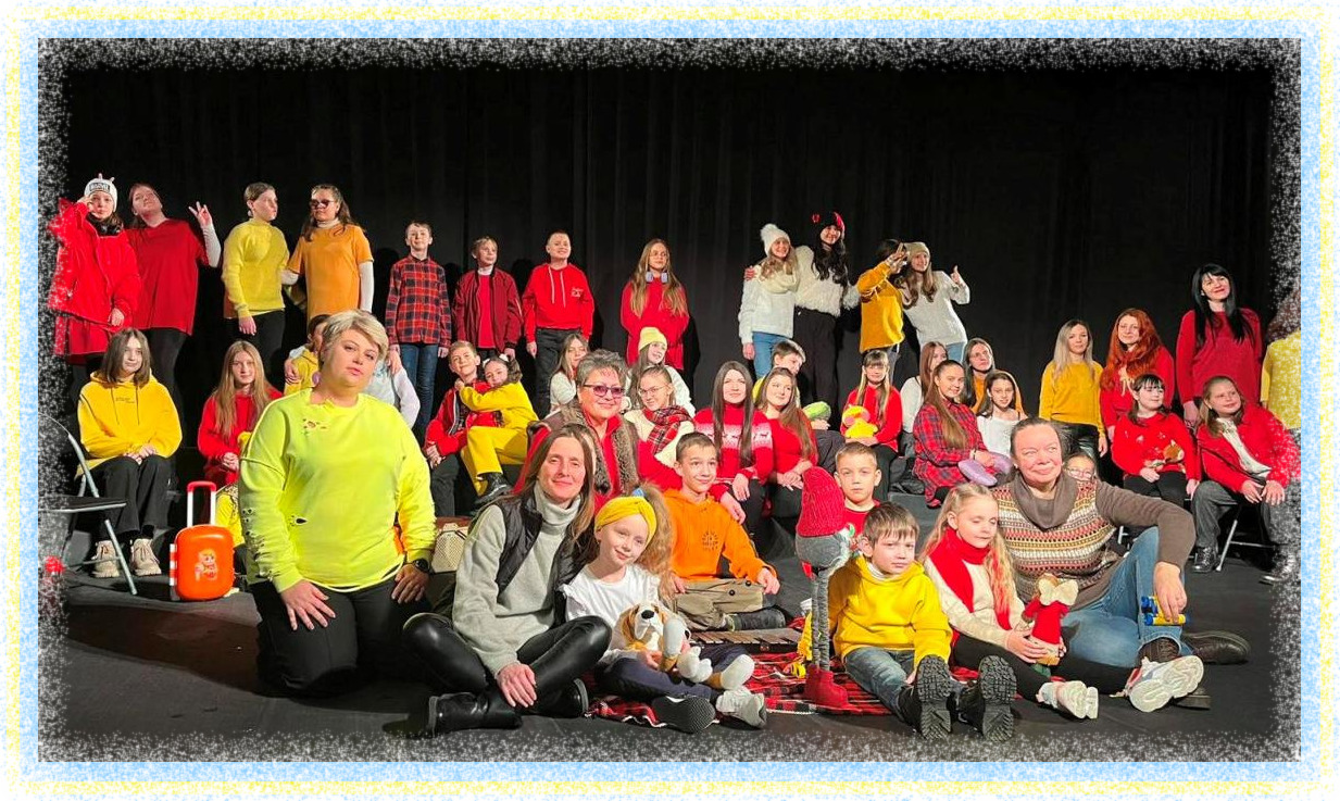 Для заявки до ЮНЕСКО: учні мистецьких шкіл Миколаєва заспівали «Щедрик»