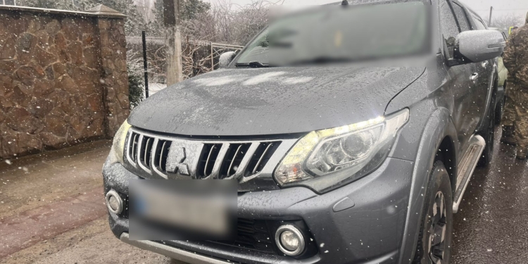 На Закарпатті подружжя напало на прикордонний наряд і травмувало прикордонницю