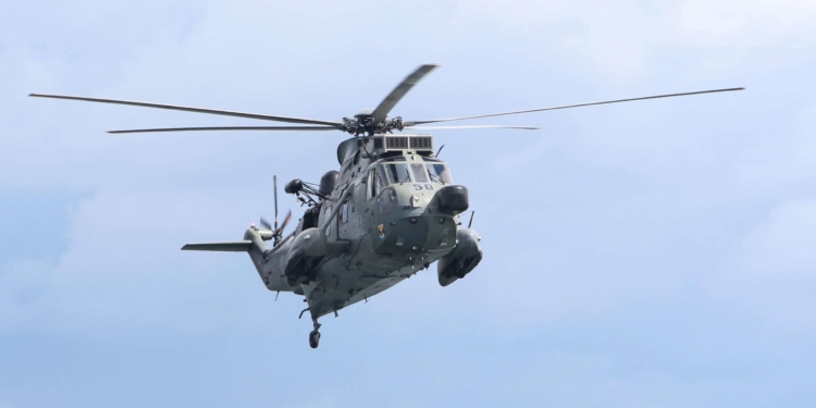 Німеччина передасть Україні шість списаних багатоцільових військових гелікоптерів Sea King Mk41