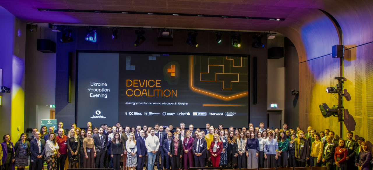 Запрацювала Коаліція девайсів: українським школярам та вчителям передадуть понад 50 тисяч гаджетів