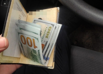 У Миколаєві п’яний водій намагався дати патрульним $500 хабаря (ФОТО)